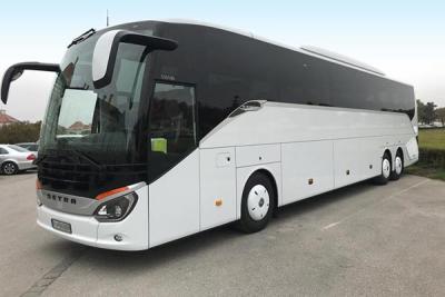 Moderner Reisebus Setra 517 HD für 61 Personen mieten